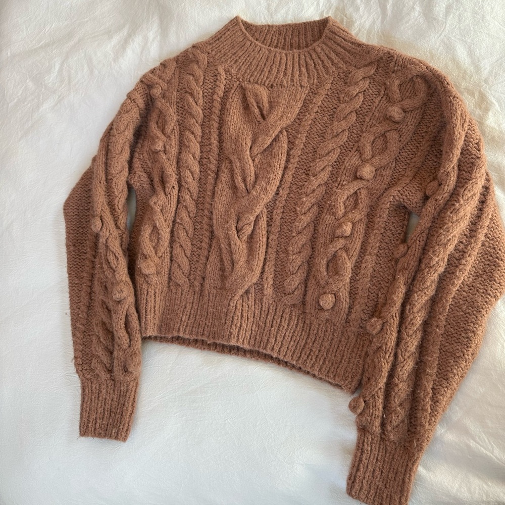 Doen Cable Knit Sweater